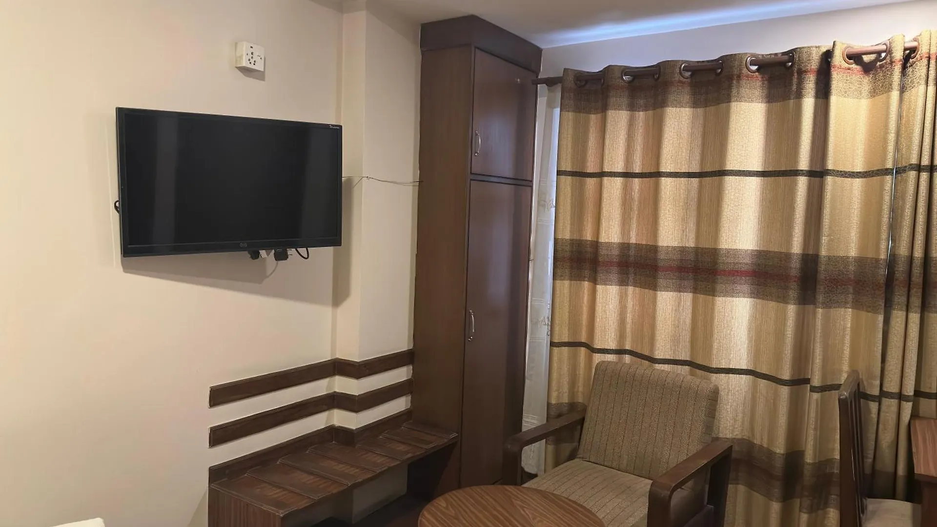 Hotel Everest Nepal Catmandu 3*,